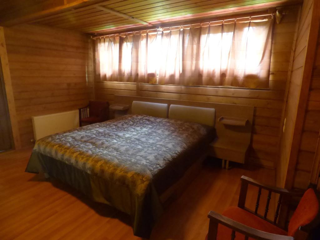 Hotel Hatsvali 메스티아 객실 사진