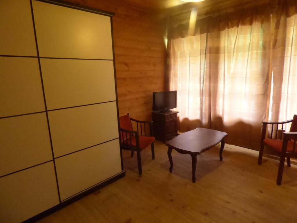 Hotel Hatsvali 메스티아 객실 사진